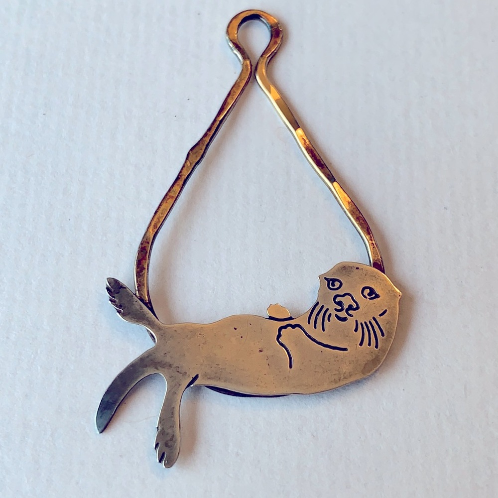 Vintage Otter Pendant